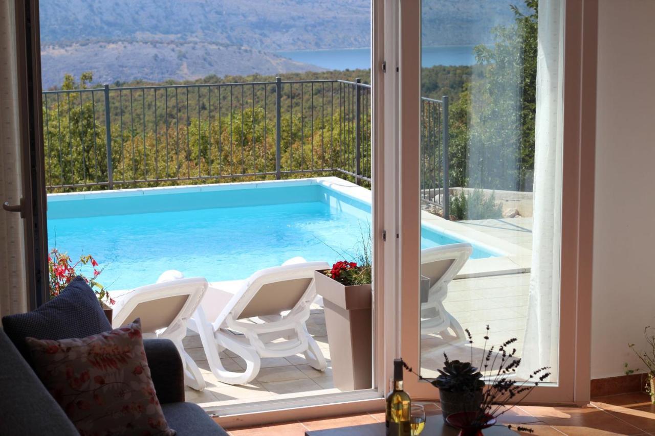 Holiday Home Aqua Šmrika Εξωτερικό φωτογραφία
